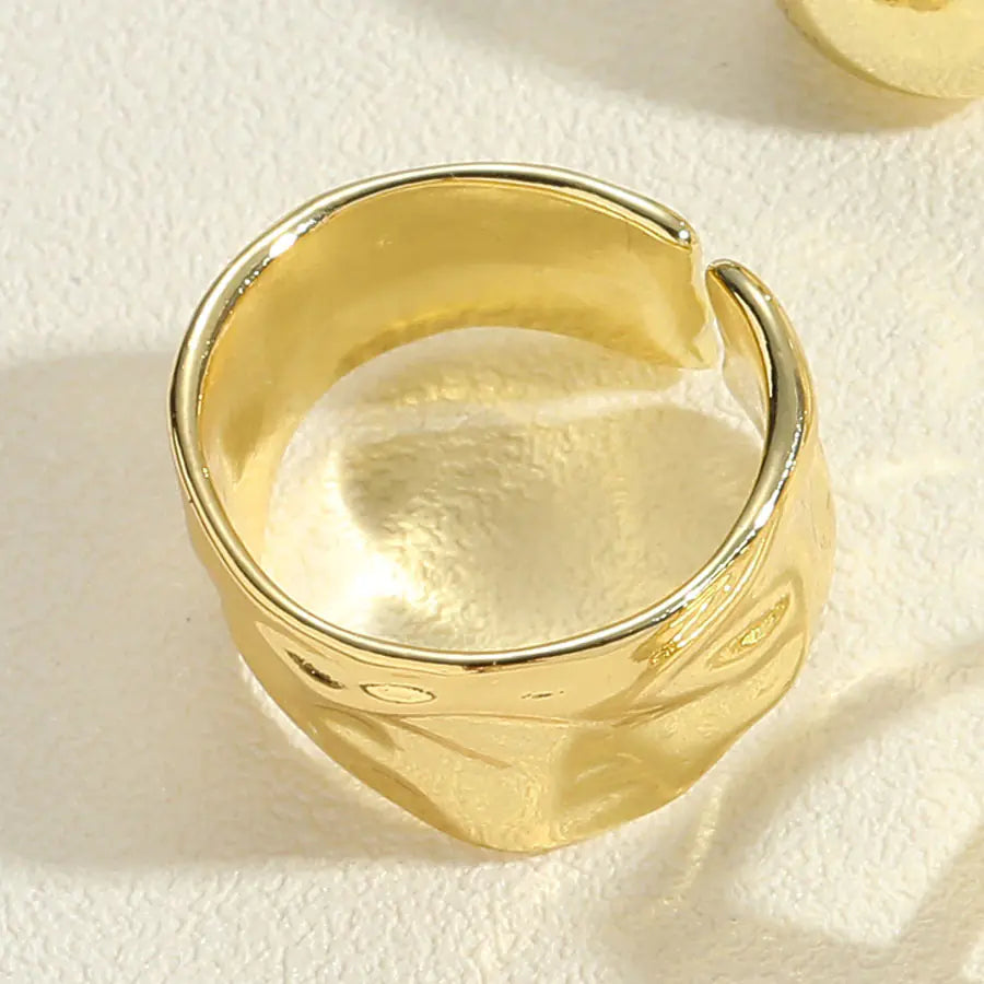 Metal Textured Oval Ring for Women